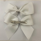 Grosgrain ribbon bows with clip
